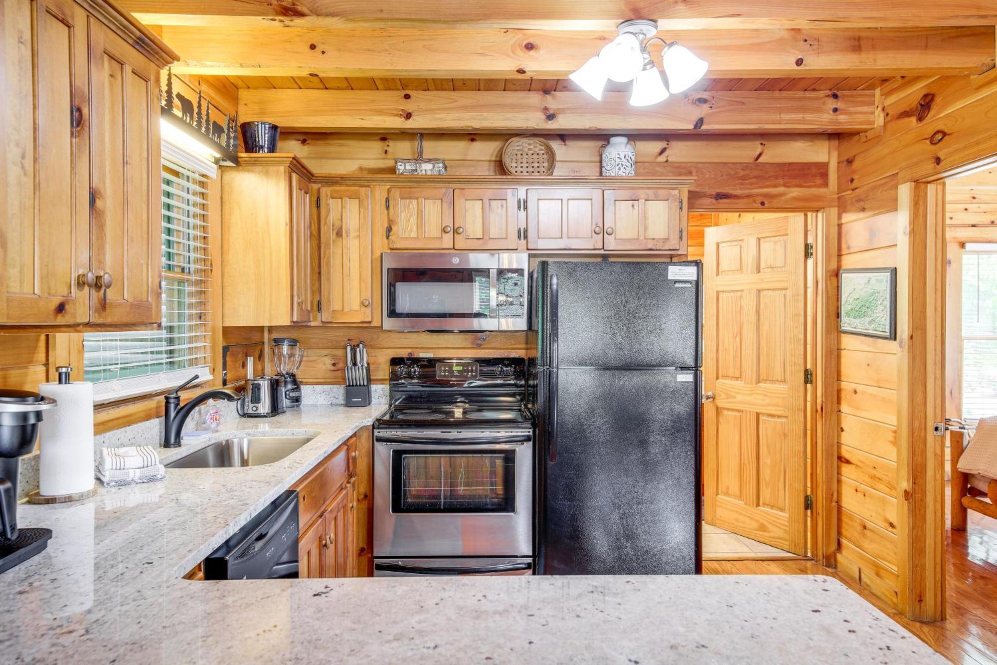 Pigeon Forge Cabin Premier Location And Hot Tub Ngoại thất bức ảnh