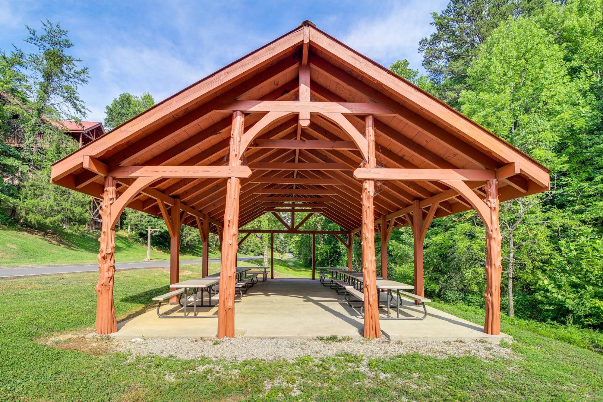 Pigeon Forge Cabin Premier Location And Hot Tub Ngoại thất bức ảnh